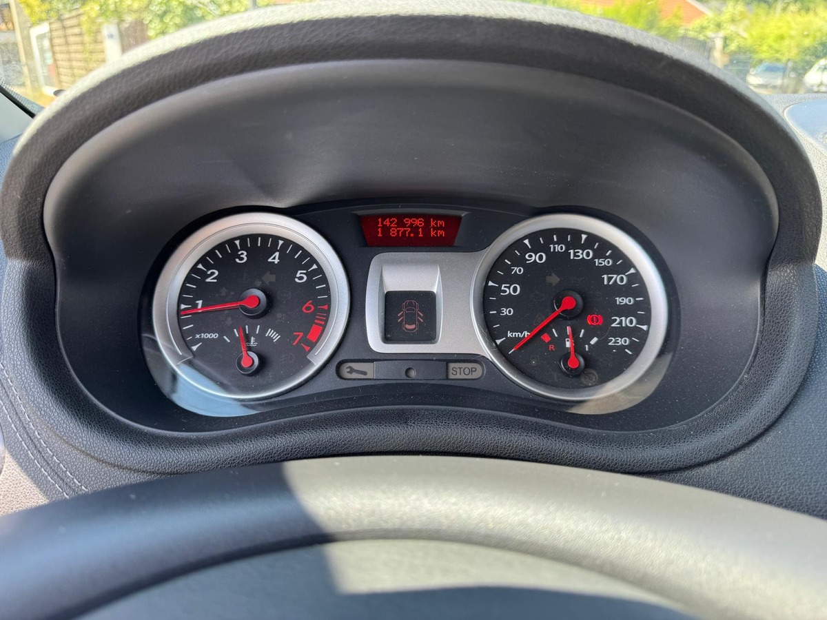 RENAULT Clio III 1.2 75ch 5portes Edition 20 ans - Garantie