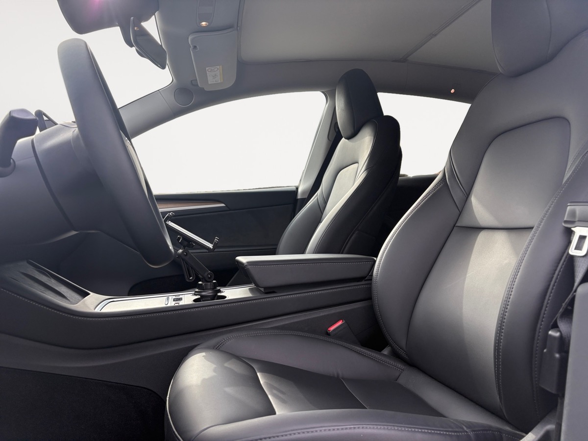 Tesla Model Y STANDARD RANGE 299CH