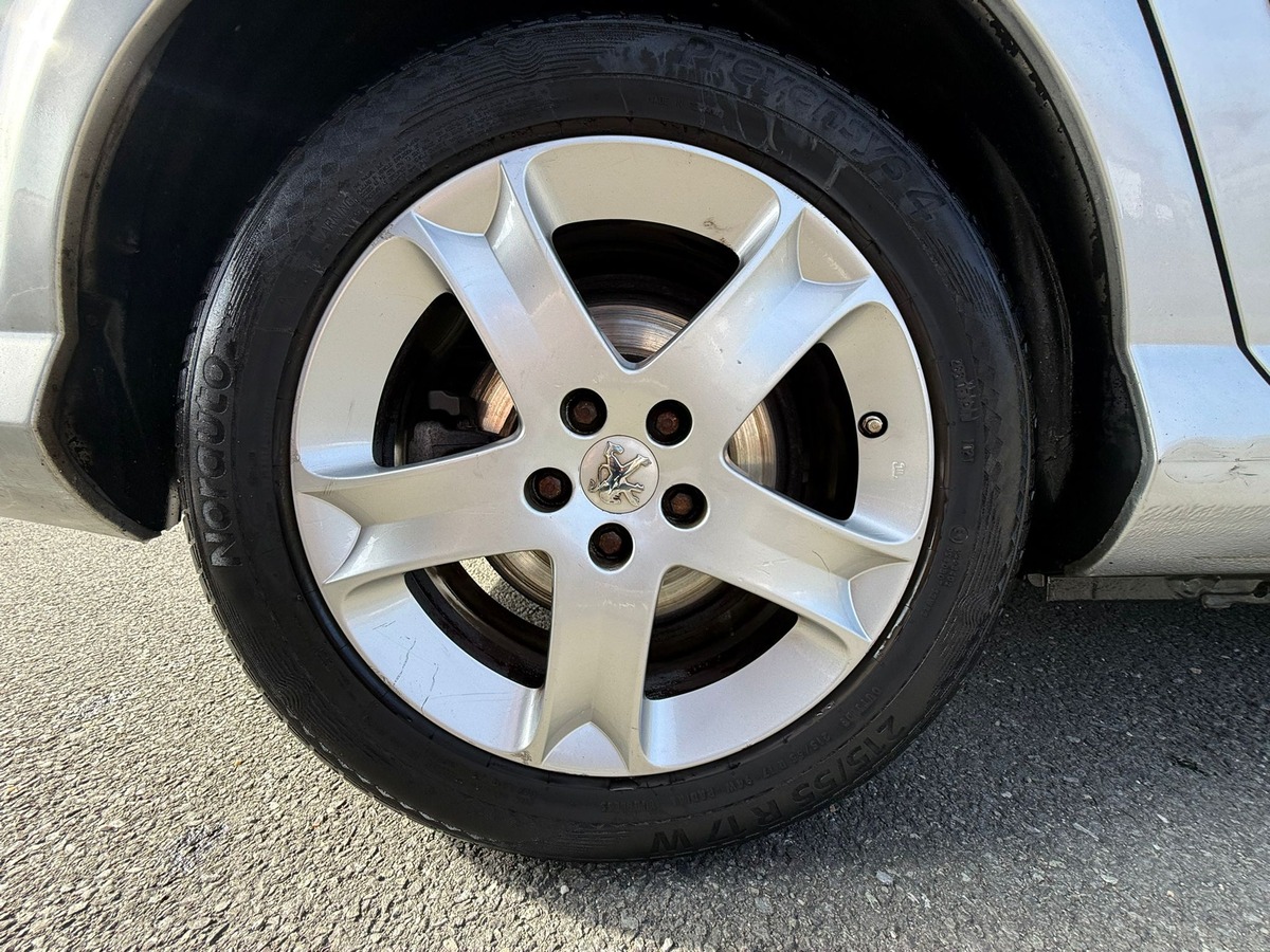 Peugeot 407 2.0 HDI 135CH PREMIUM PACK  / REVISEE / GARANTIE