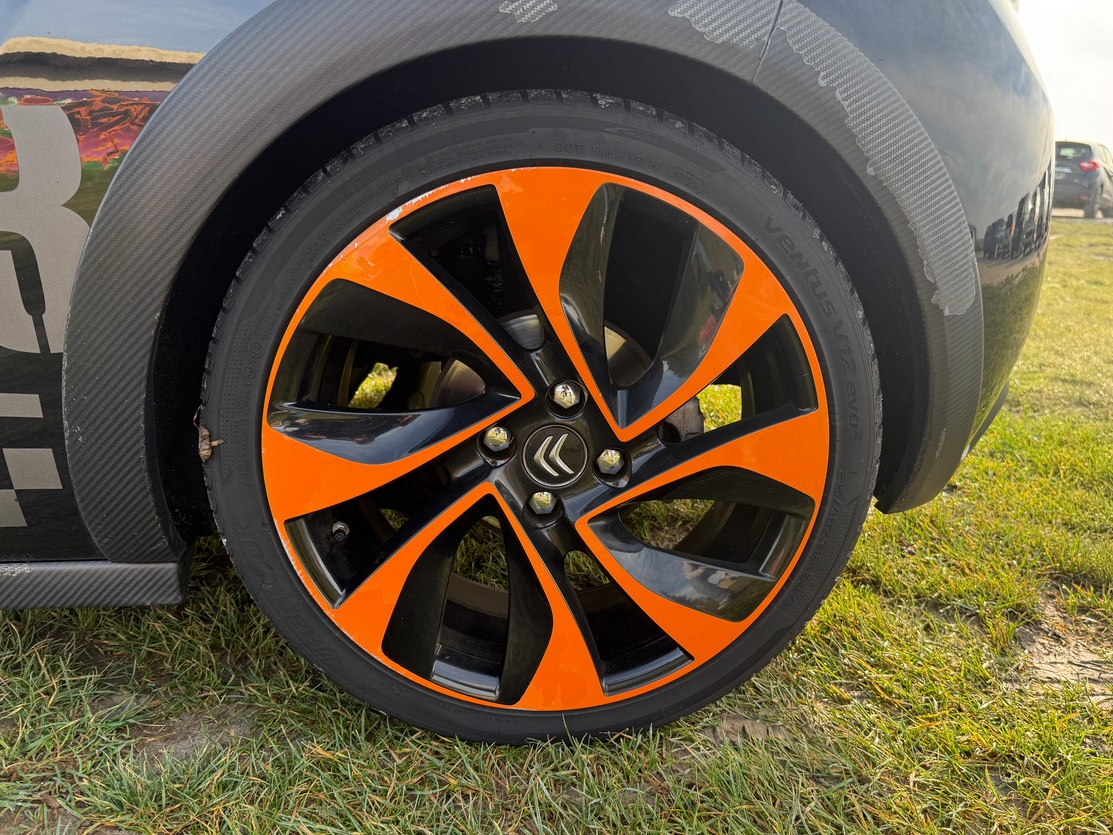 Citroën DS3 RACING 16V 202 cv