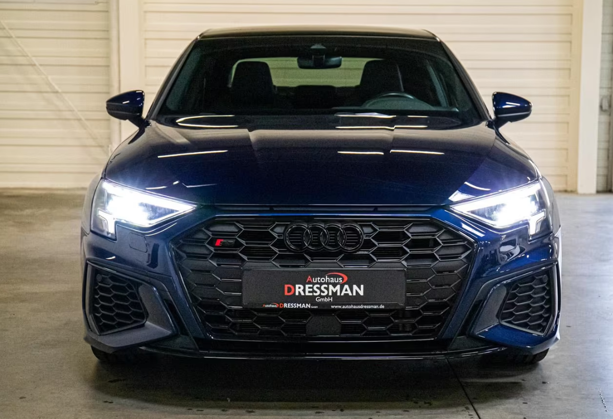 Audi S3 Berline IV 2.0 TFSI 310ch quattro S tronic 7 Bang&Olufsen Toit ouvrant Feux matrix