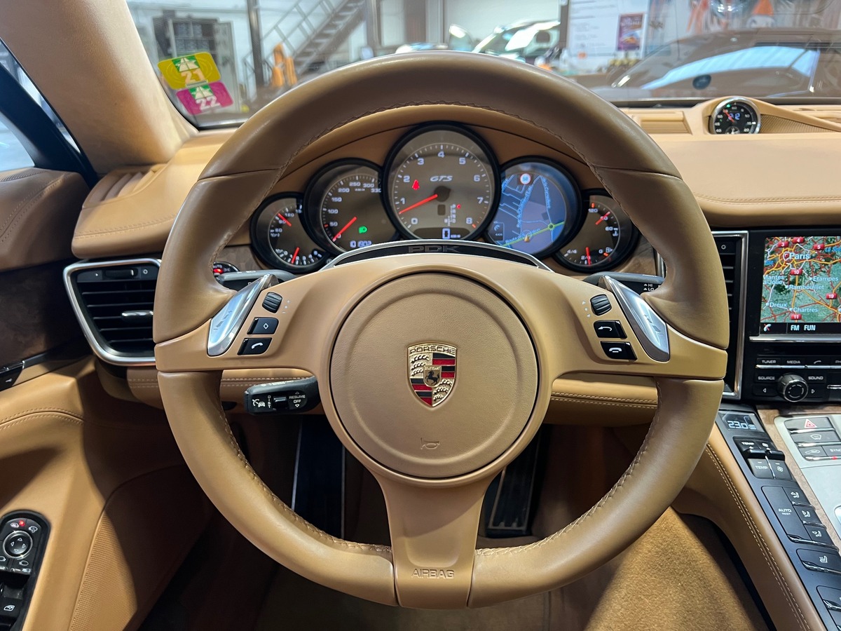 Porsche Panamera (2) GTS 4.8 V8 440 cv PDK (Fr + suivi complet)