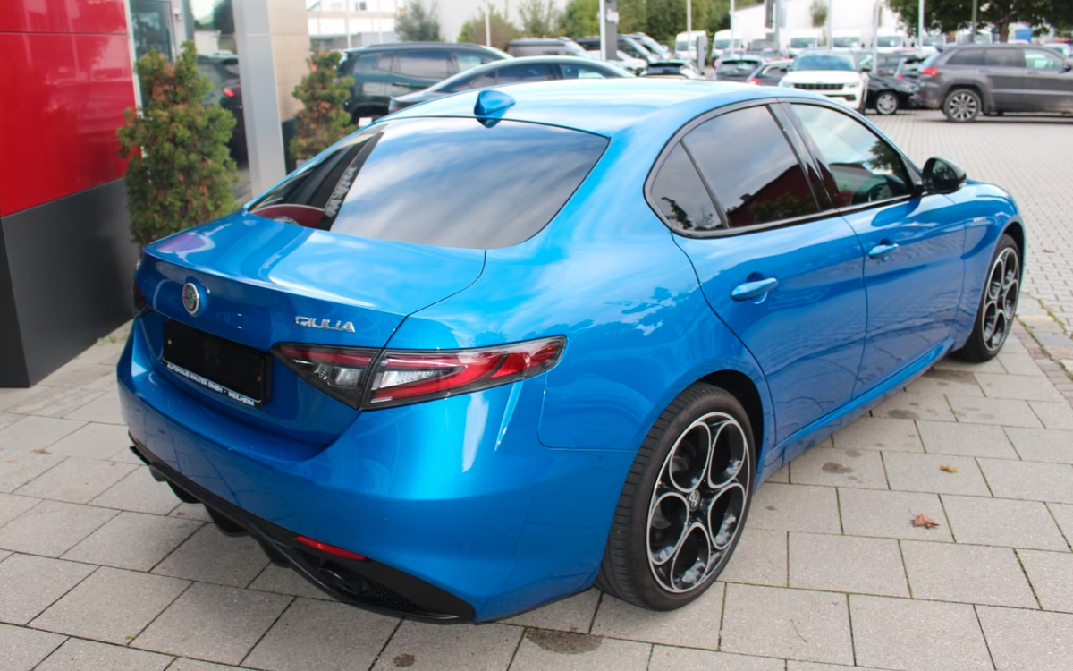 Alfa Romeo Giulia 2.0T 280ch Veloce Q4 AT8 Harman-Kardon Bleu Misano Métallisée