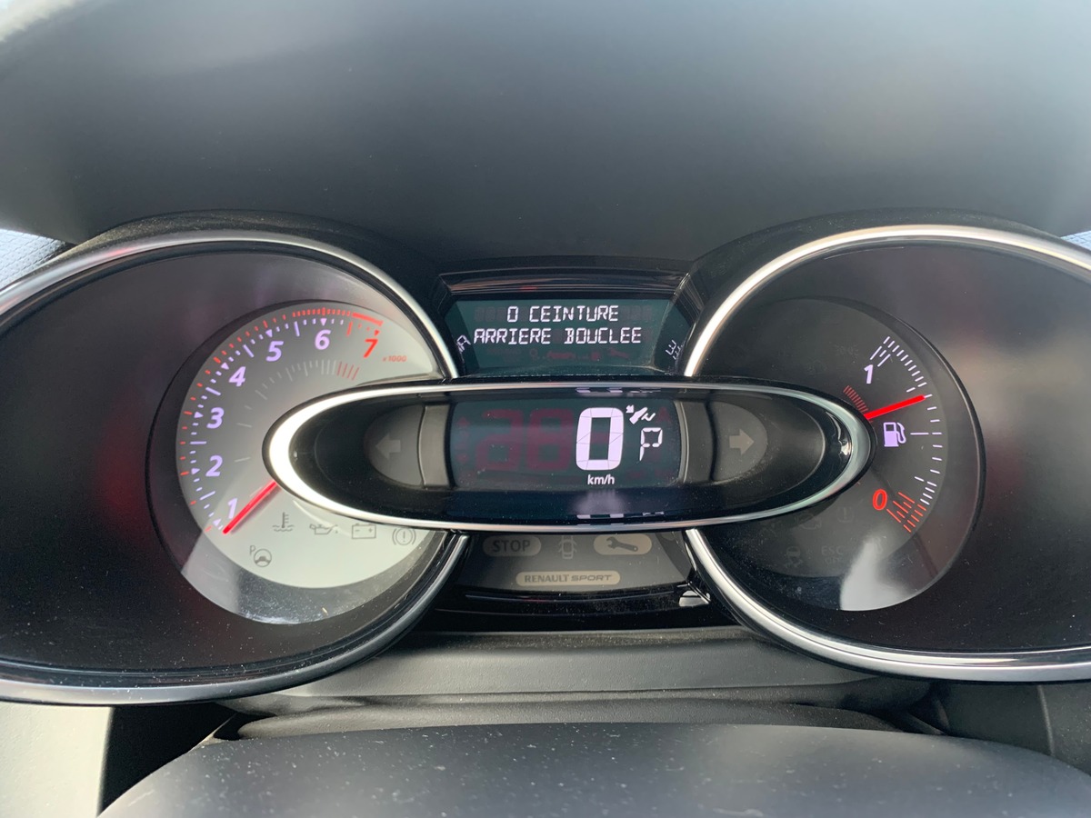 RENAULT Clio IV RS TROPHY | Caméra de recul | Stage 1 | Régulateur | GPS | Echappement Akrapovic