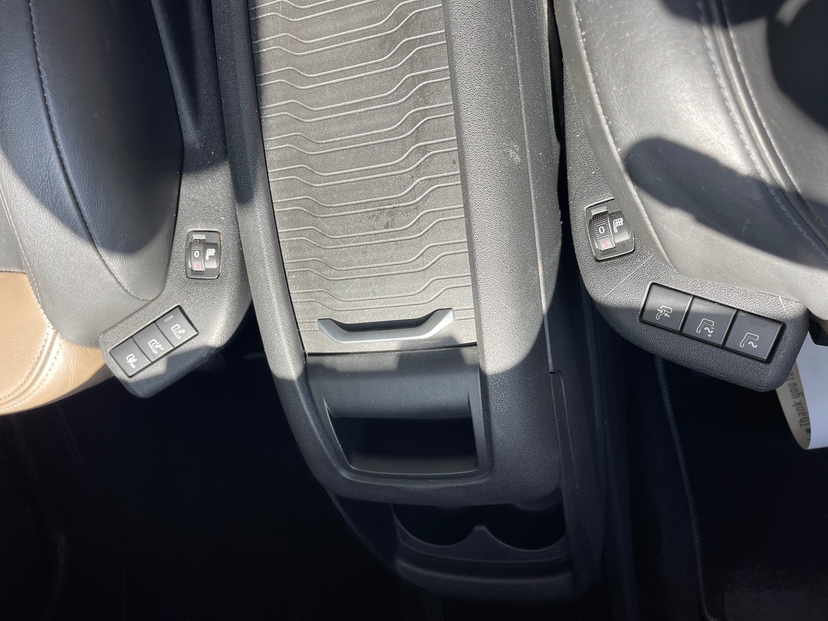 Citroën Grand C4 Picasso 1.6 HDi 114 CV / Toit Panoramique / Full Options /7 Places / Exclusive