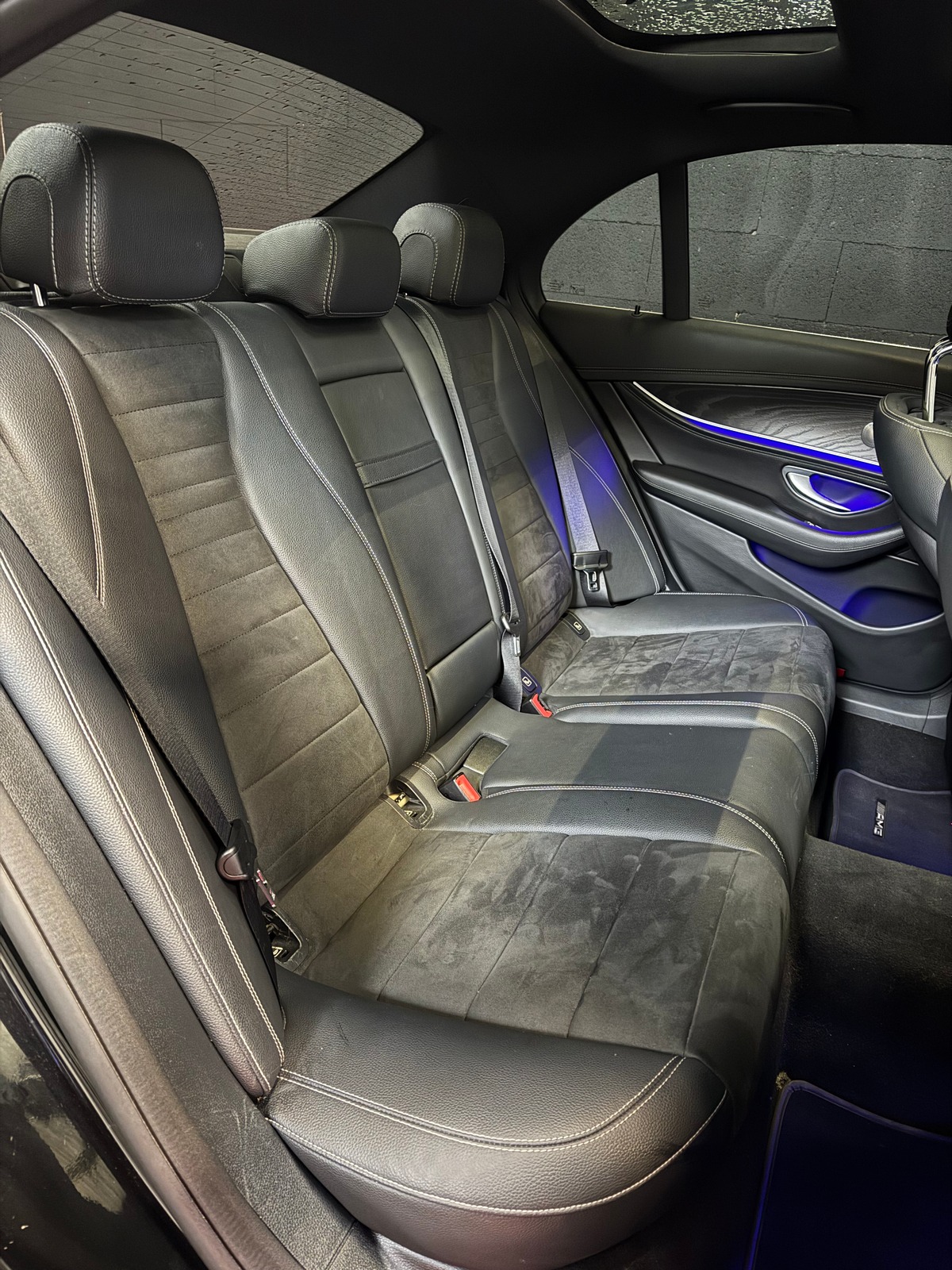 Mercedes Benz CLASSE E 220 D 194 AMG LINE 9G-TRONIC