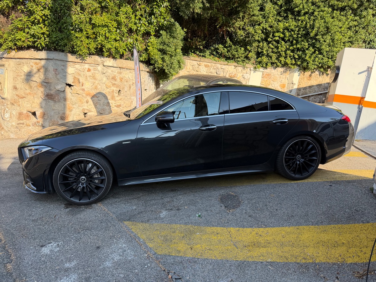 Mercedes Benz CLS 350 d 286 CV / 4 Matic / Edition 1/AMG Line / Toit Ouvrant/ Suspension Pneumatique