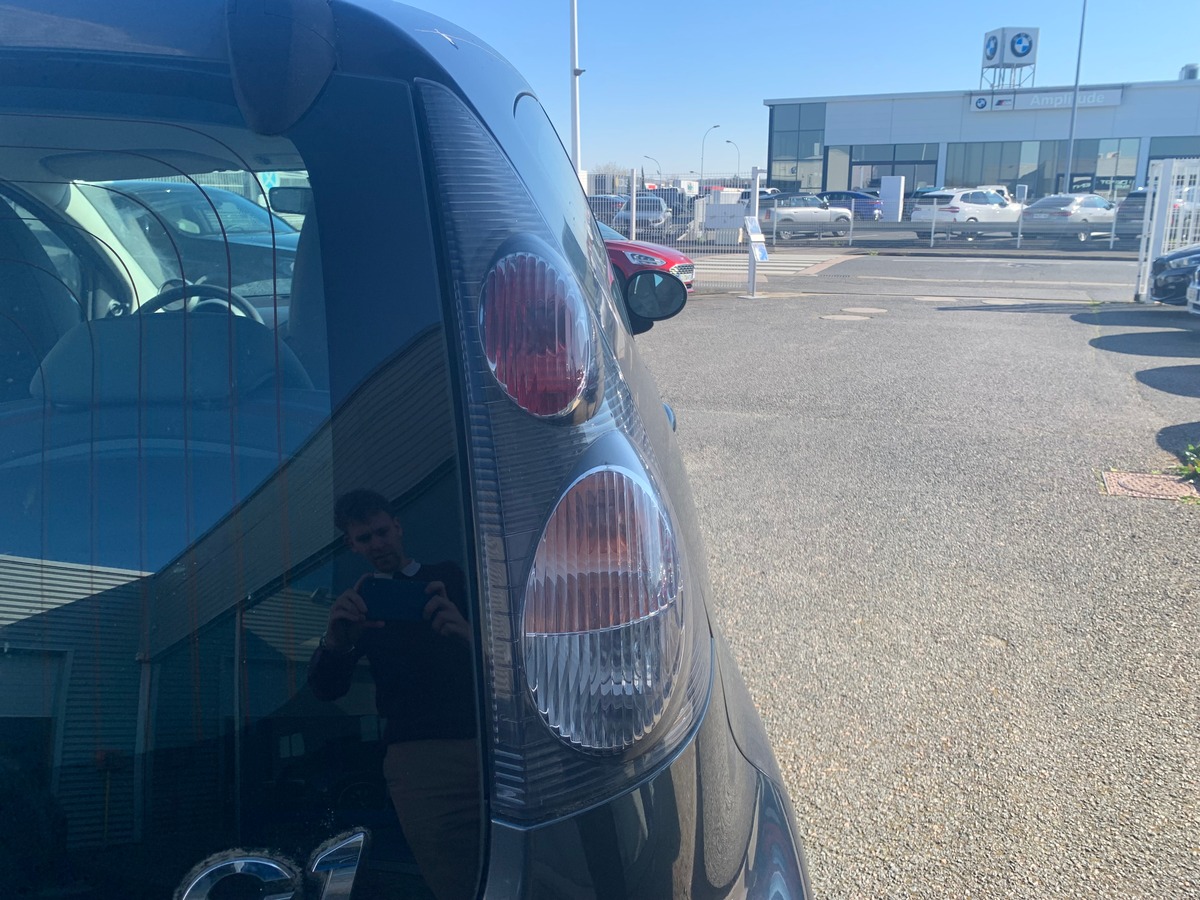 Citroën C1 68 chevaux | 1.0i | Confort | Premiére MAIN | 3 Portes | Direction assistée | Airbags