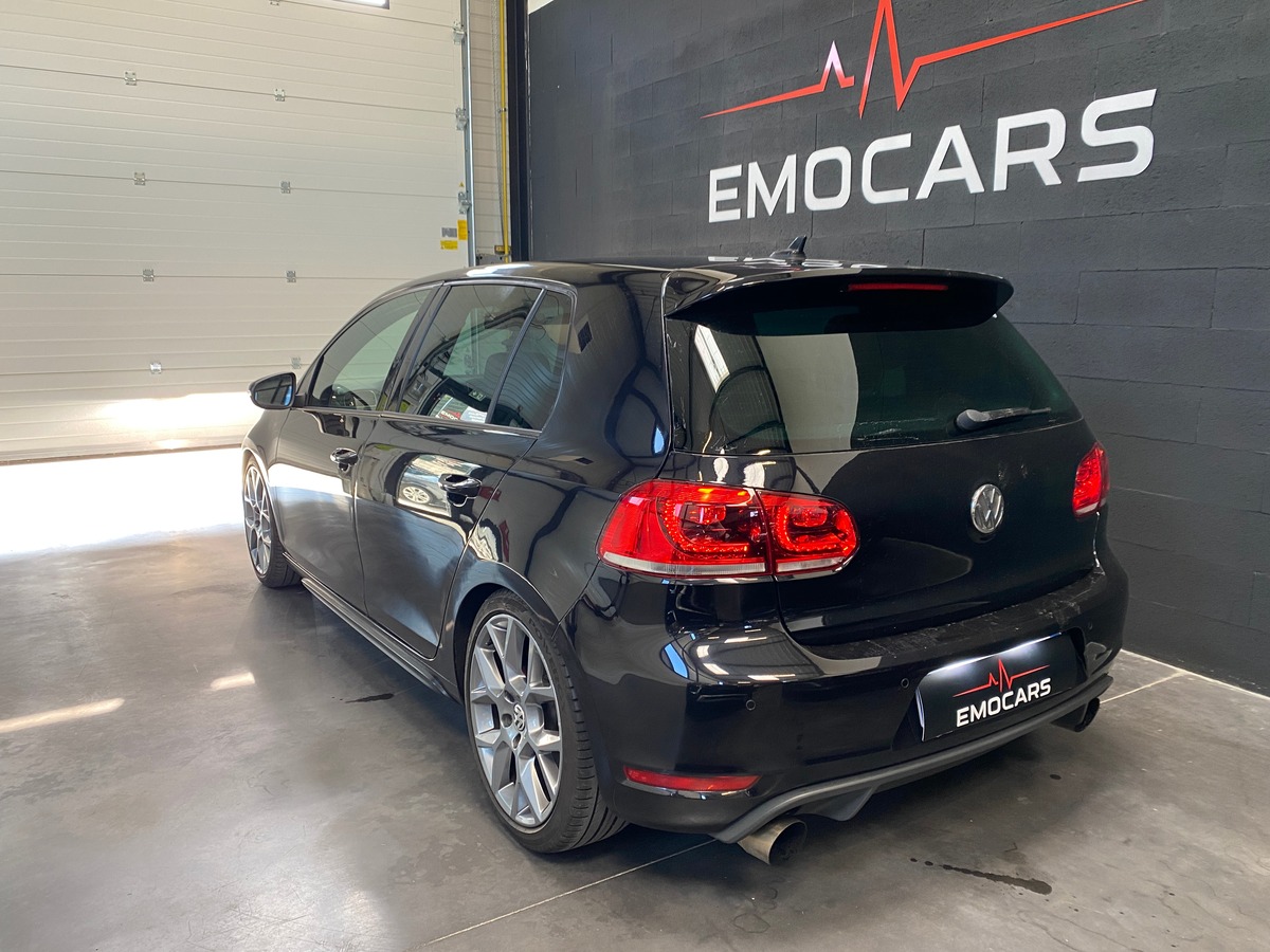 Volkswagen Golf GTi 210