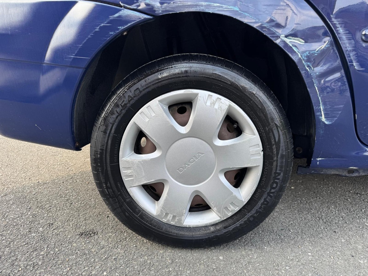 Dacia Logan 1.5 dCi Prestige 85-Attelage-Distribution neuve-Garantie