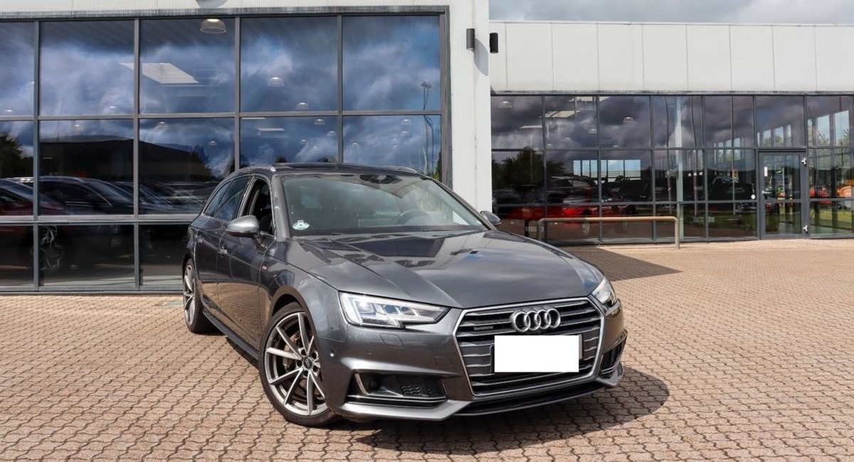 Audi A4 Avant 3.0 tdi 272ch quattro sport, S-line, HUD, Pano, Memo