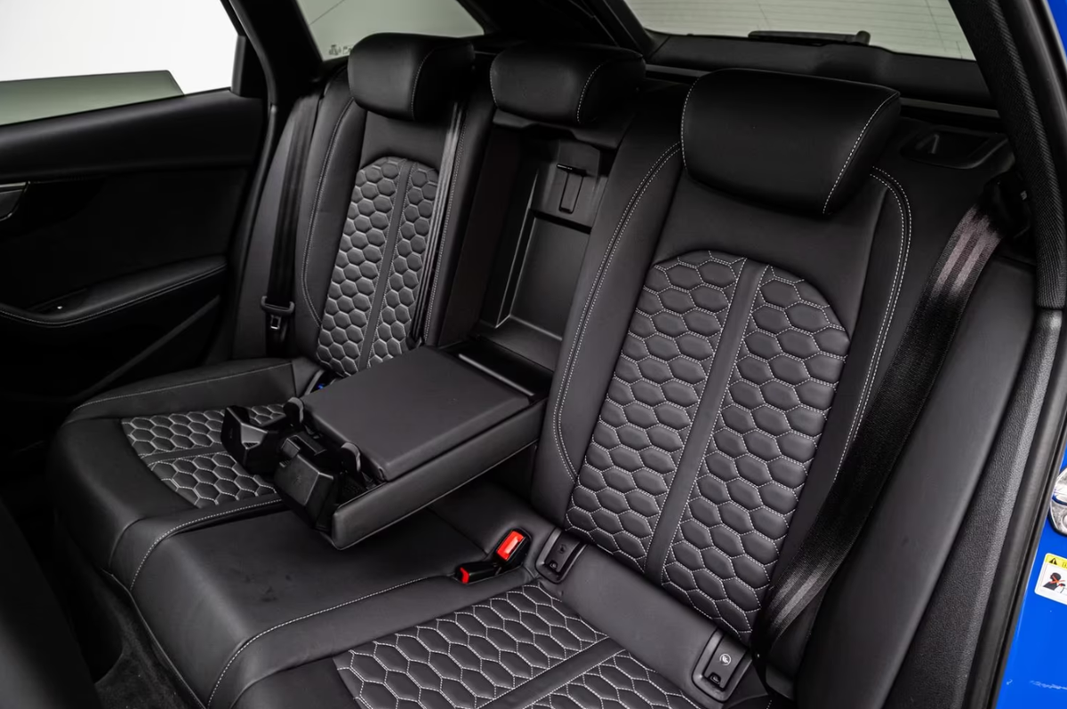 Audi RS4 Avant V 2.9 V6 TFSI 450ch quattro tiptronic 8 Bleu Nogaro Bang&Olufsen Toit ouvrant