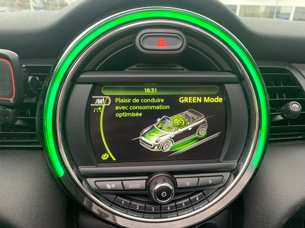 Mini Minicooper 136 chevaux | Chili | Pack Connected Navigation | Volant Sport gainé cuir MINI Yours