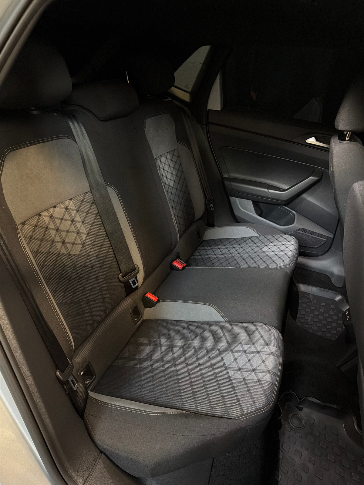 Volkswagen Polo 1.0 TSI 116ch S&S DSG7 R-Line