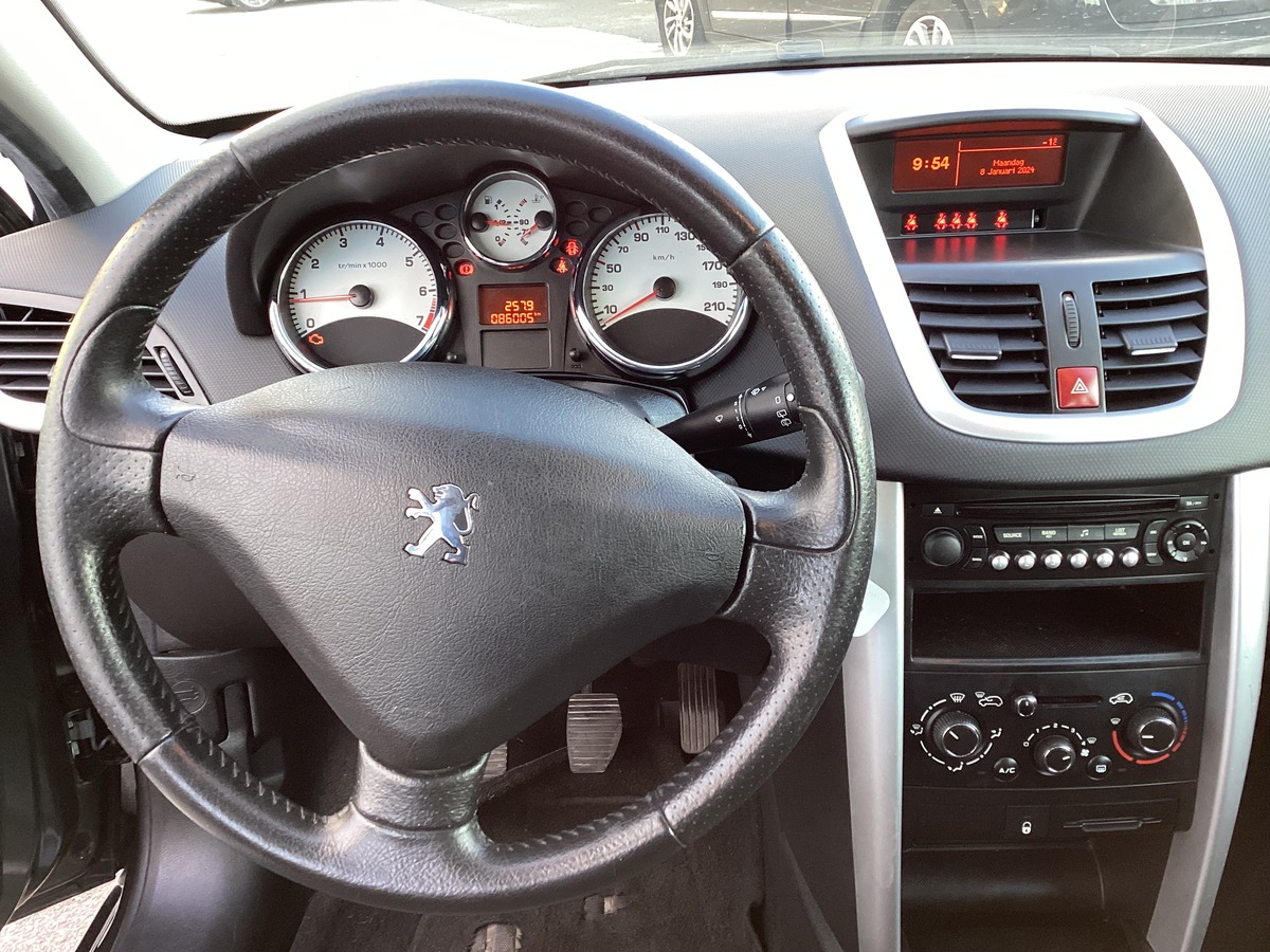 Peugeot 207 1.4 VTI Tendance