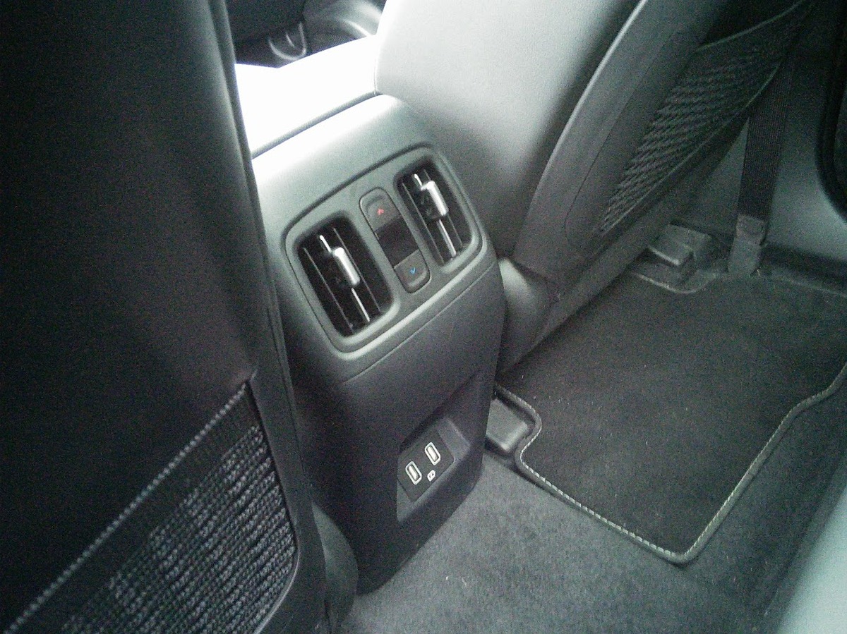 Hyundai Tucson IV 1.6 TGDi 265 Exécutive Plug in Hybrid 4WD 179 BOITE AUTO - VENDU