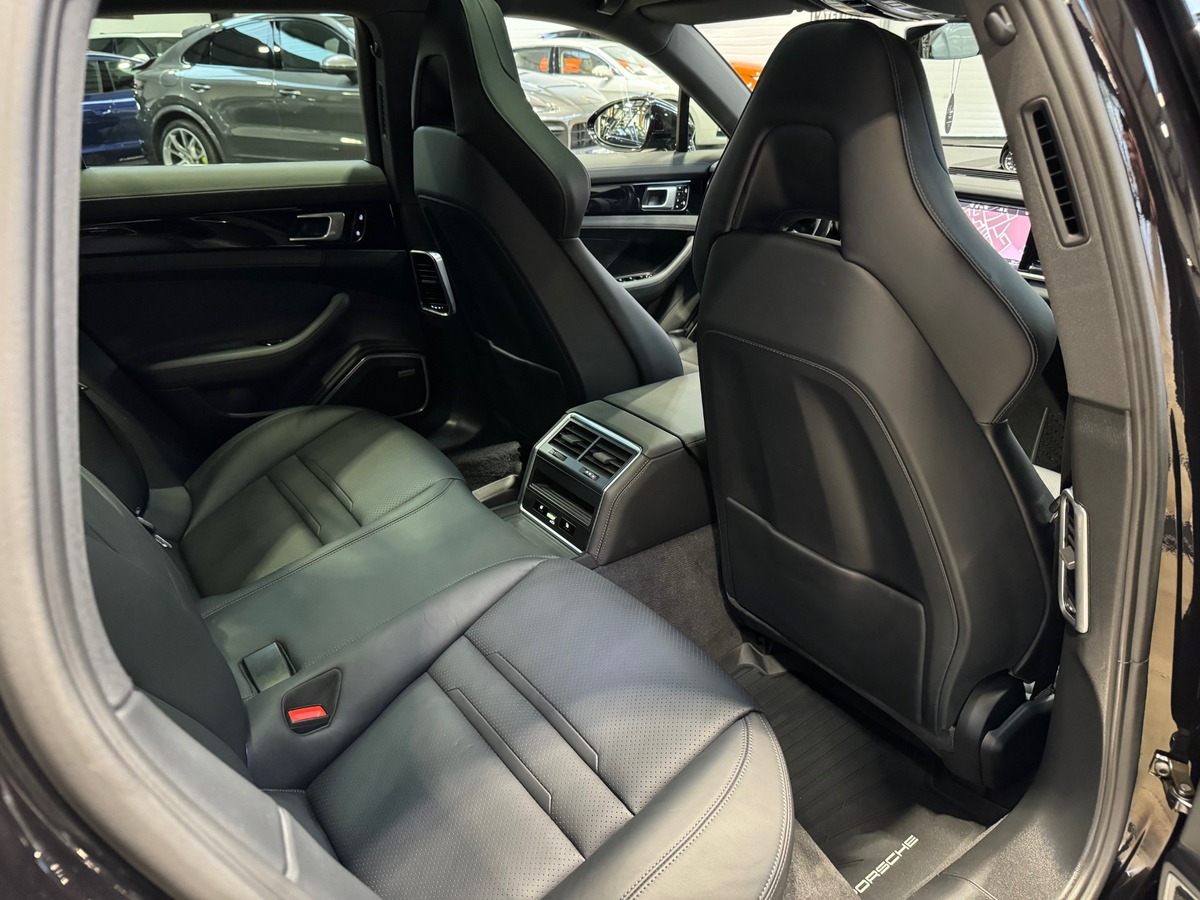 Porsche Panamera Spt Turismo 4 E-Hybrid Sport Turismo PDK  full black cp