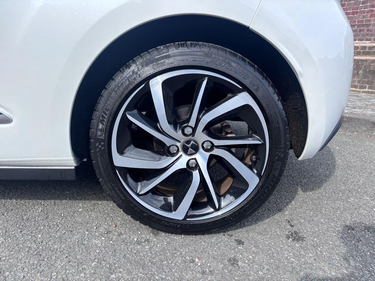 Citroën DS3 1.2 PURETECH 110 BVA - Première main - Suivi complet Citroën