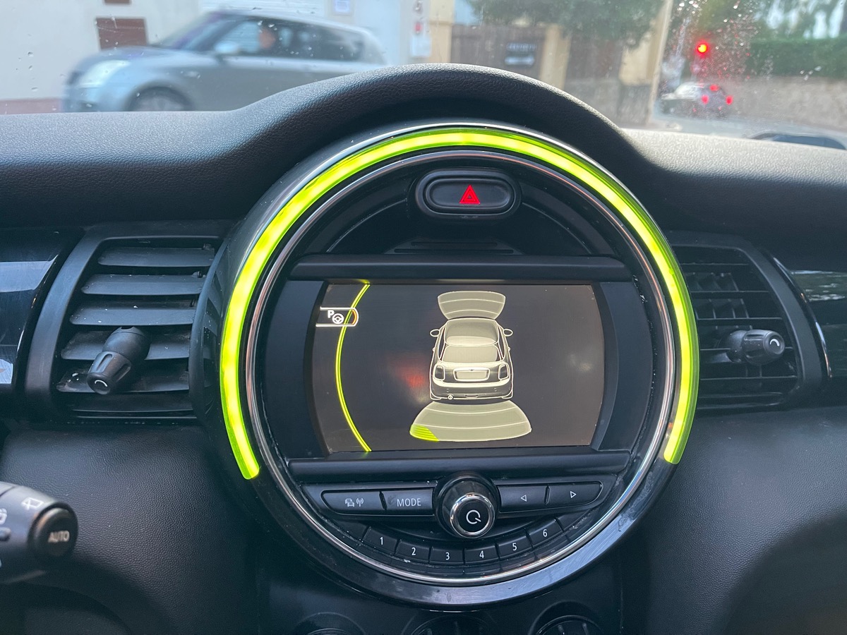 Mini Mini Cooper 1.5 i 136 CV / Embrayage Neuf/ Toit Ouvrant / GPS / Jantes Noires / Pack lumière