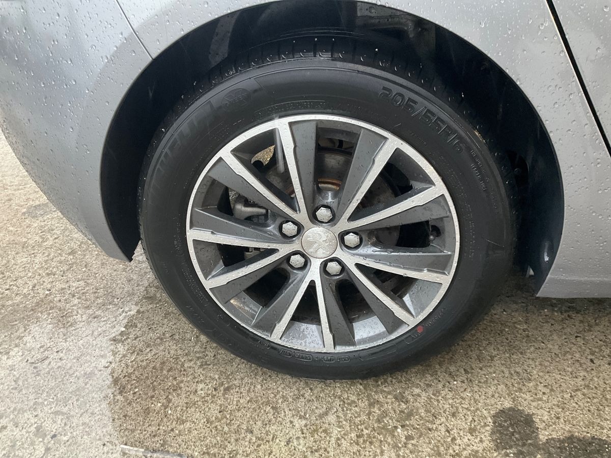 Peugeot 308 1.2 thp finition allure 110