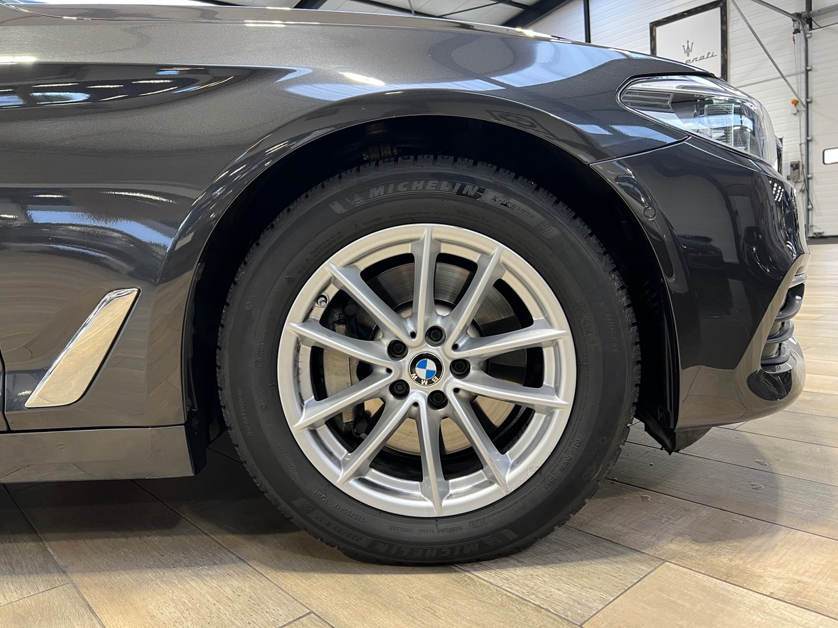 Bmw Série 5 (G31) TOURING xDrive 530D 265 BVA8 LUXURY /Toit pano / Attelage Électrique/