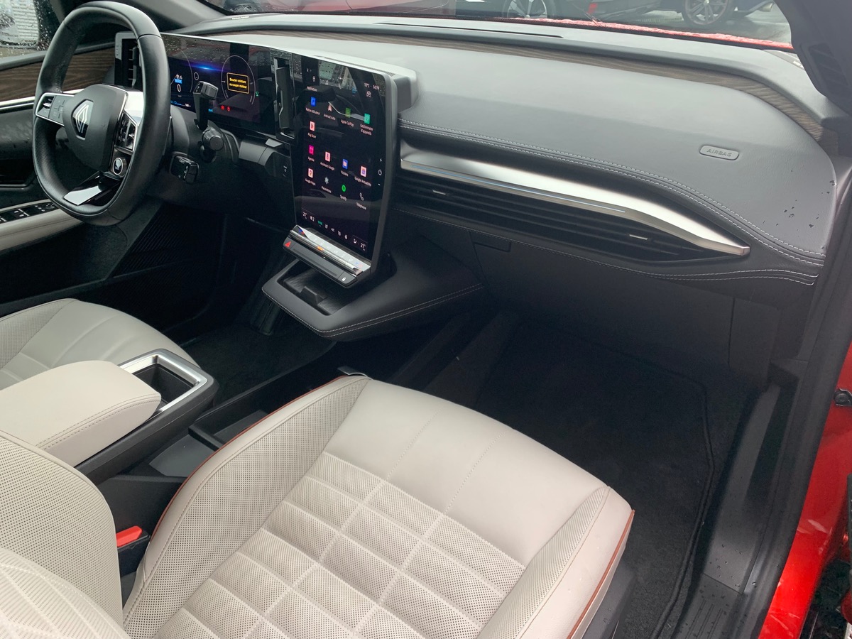 RENAULT MEGANE E TECH ELECTRIC 220 ch | ICONIC EV60 SUPER CHARGE | Pack Performance autonomie