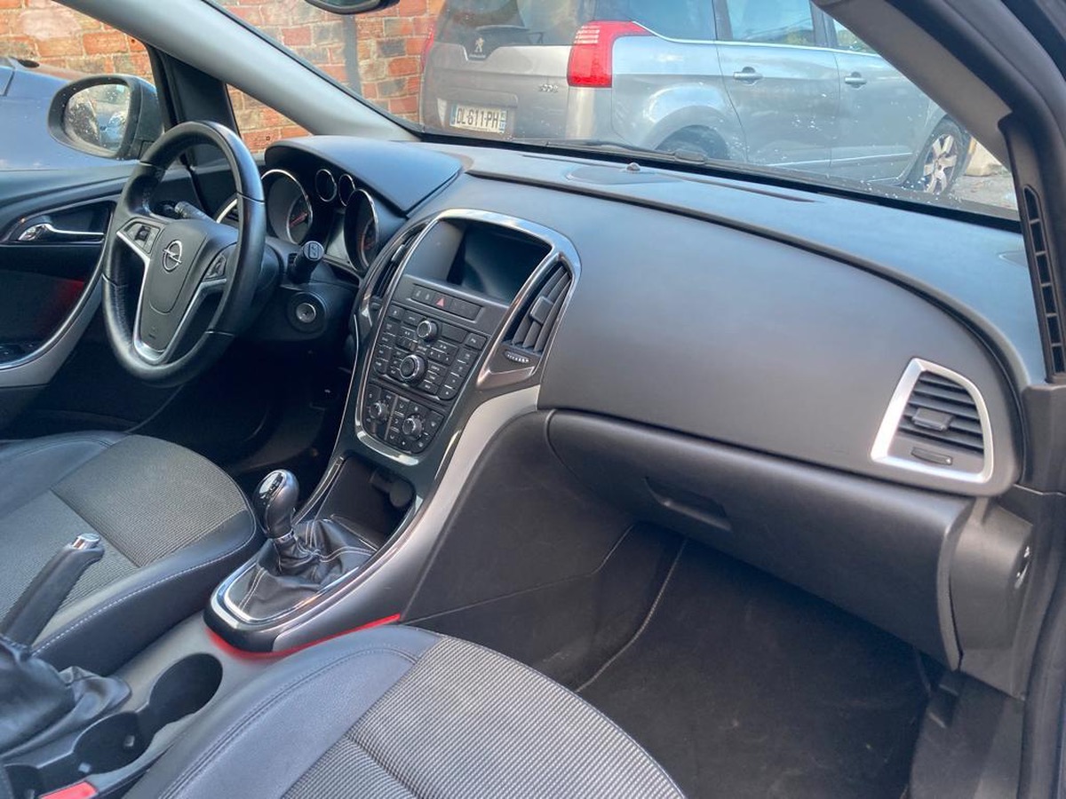 Opel Astra Sports Tourer 1.7 CDTI 130 CH COSMOS 4X foit  CBLeut