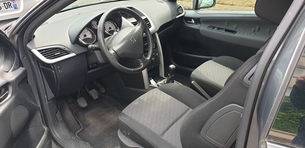 Peugeot 207 1.6 thp Premium