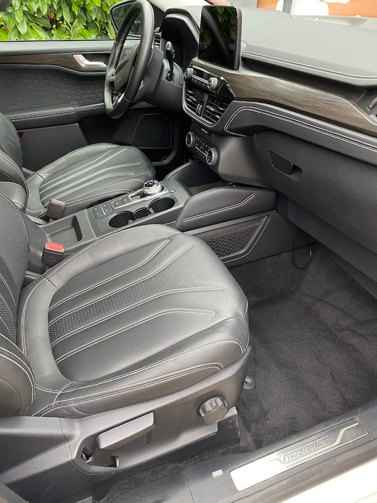 Ford KUGA PHEV 183 ch | VIGNALE | Toit Panoramique | Attelage | Roue secours | Pack Technologique