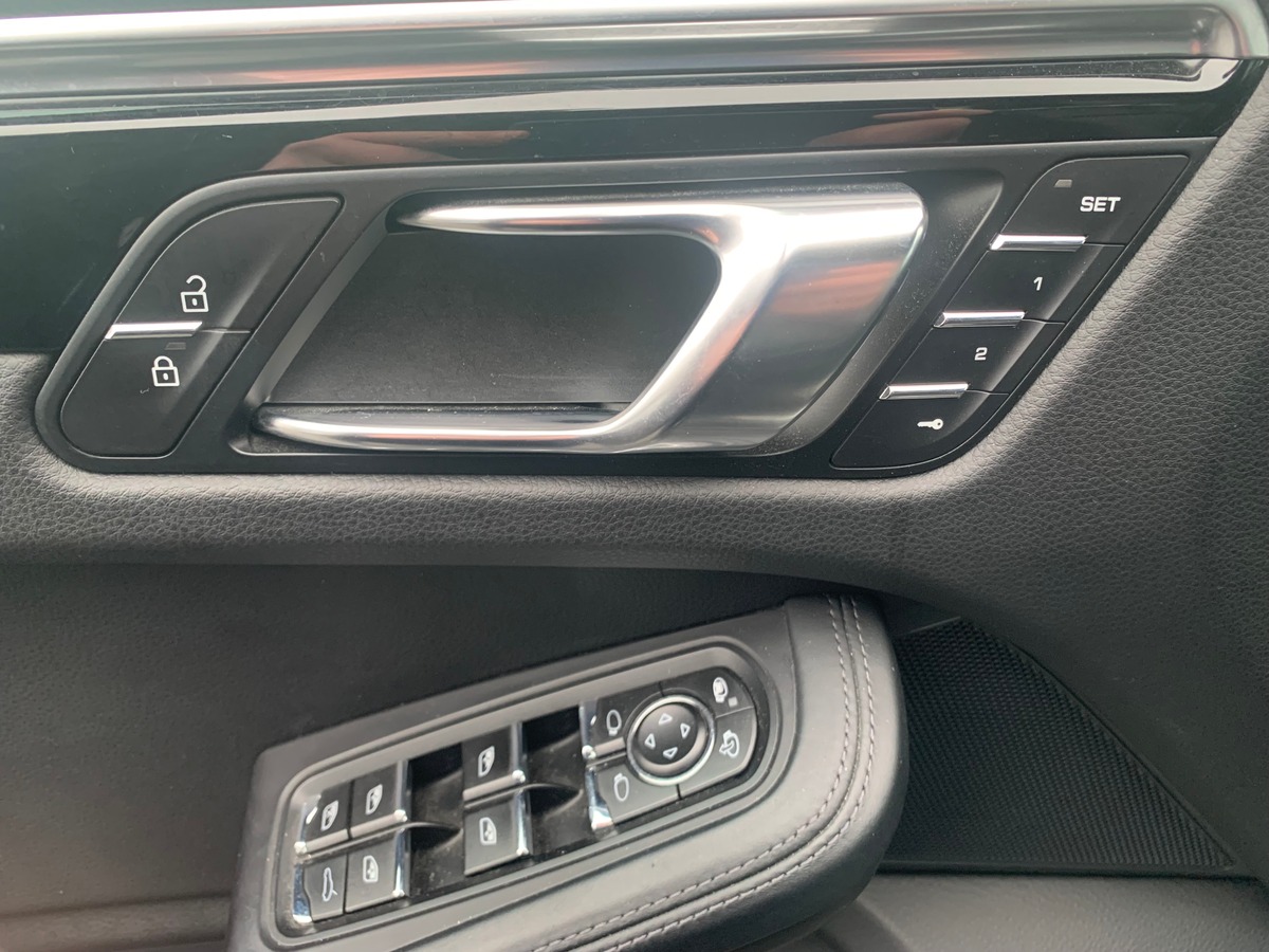 Porsche Macan 354 ch | S | Intérieur cuir | Toit ouvrant panoramique | GPS | Apple car play | Caméra