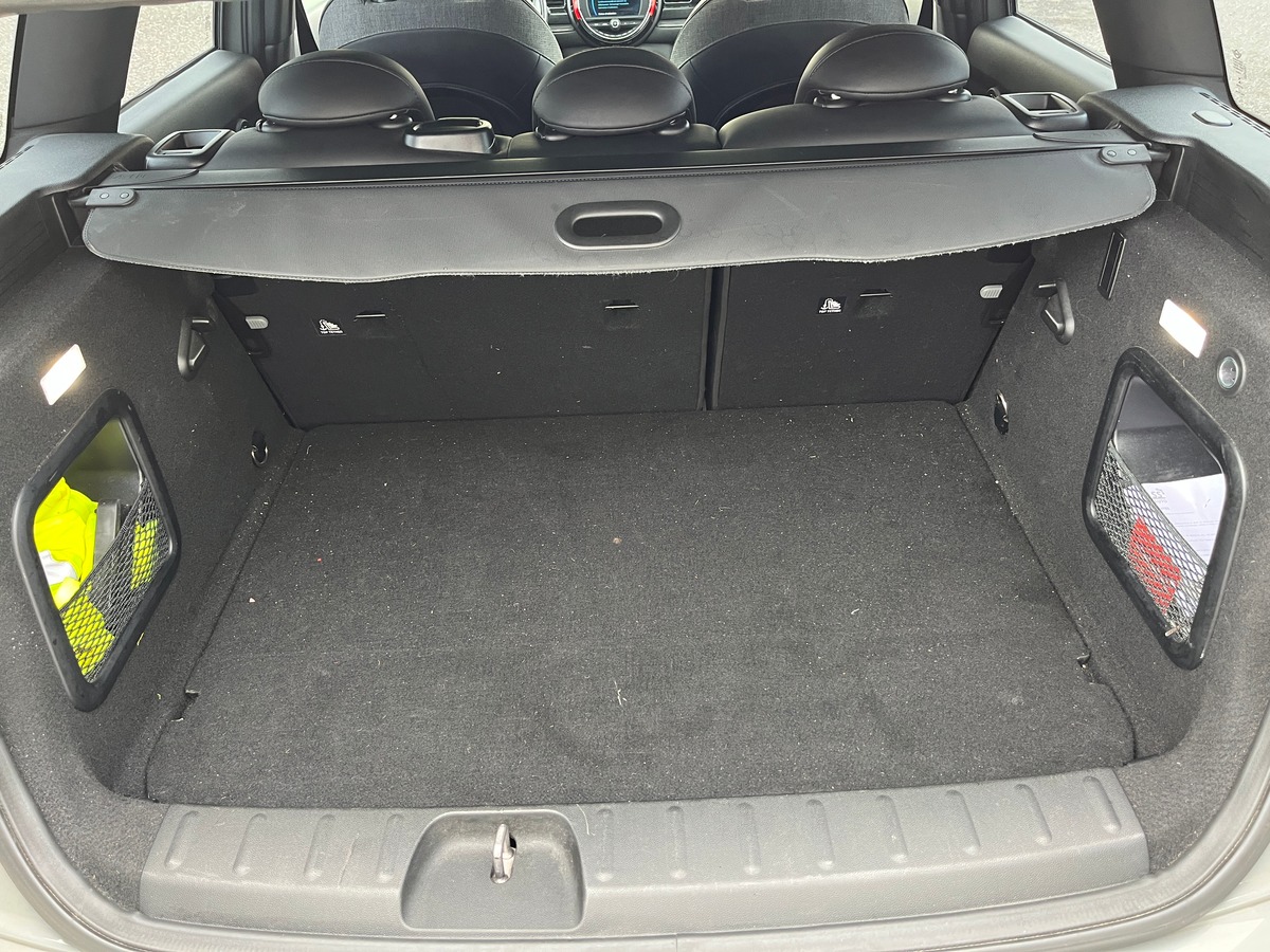 Mini Clubman ONE D 1.5 116ch, PACK CHILI, TOIT OUVRANT, SIEGES CHAUFFANT, RADAR DE RECUL, GPS