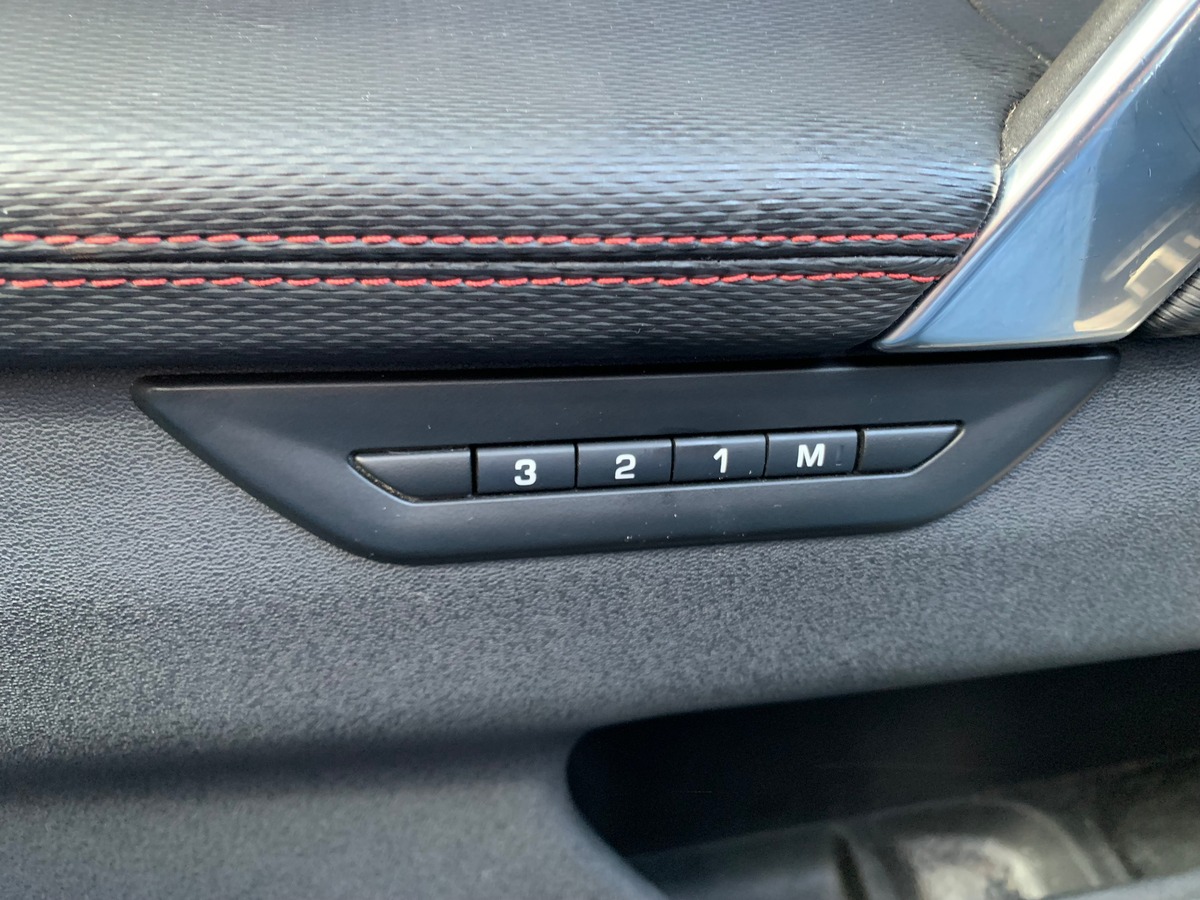 Land-Rover Discovery Sport L550 | P300e | PHEV | Toit panoramique | Caméra recul | Apple car play