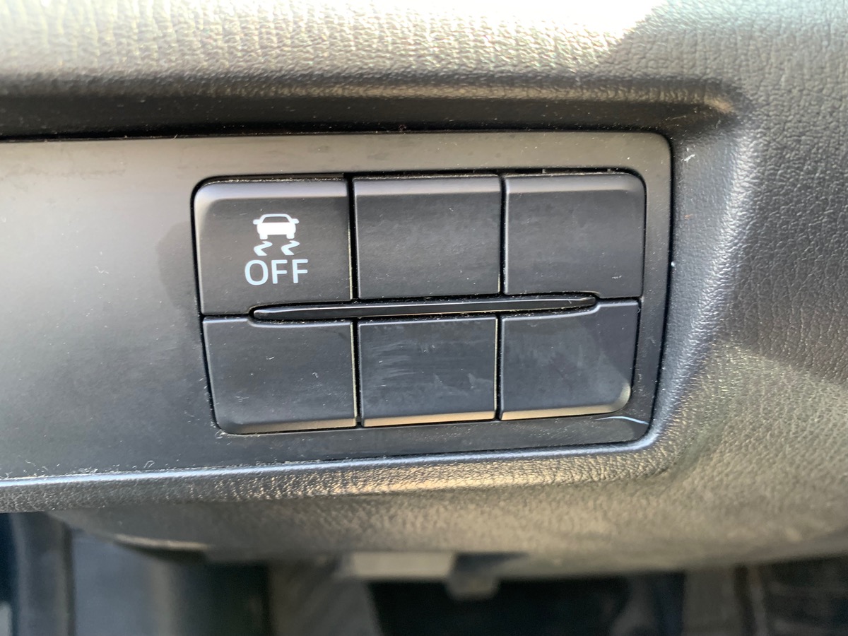 Mazda MX 5 1 5 SKYACTIV-G 131 ch | Elégance | Écran tactile | Démarrage sans clé