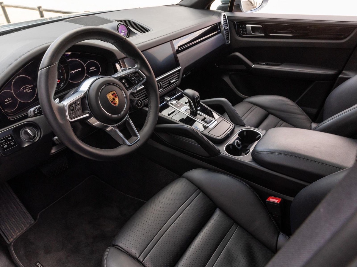Porsche Cayenne COUPE E-HYBRID 462 FULL