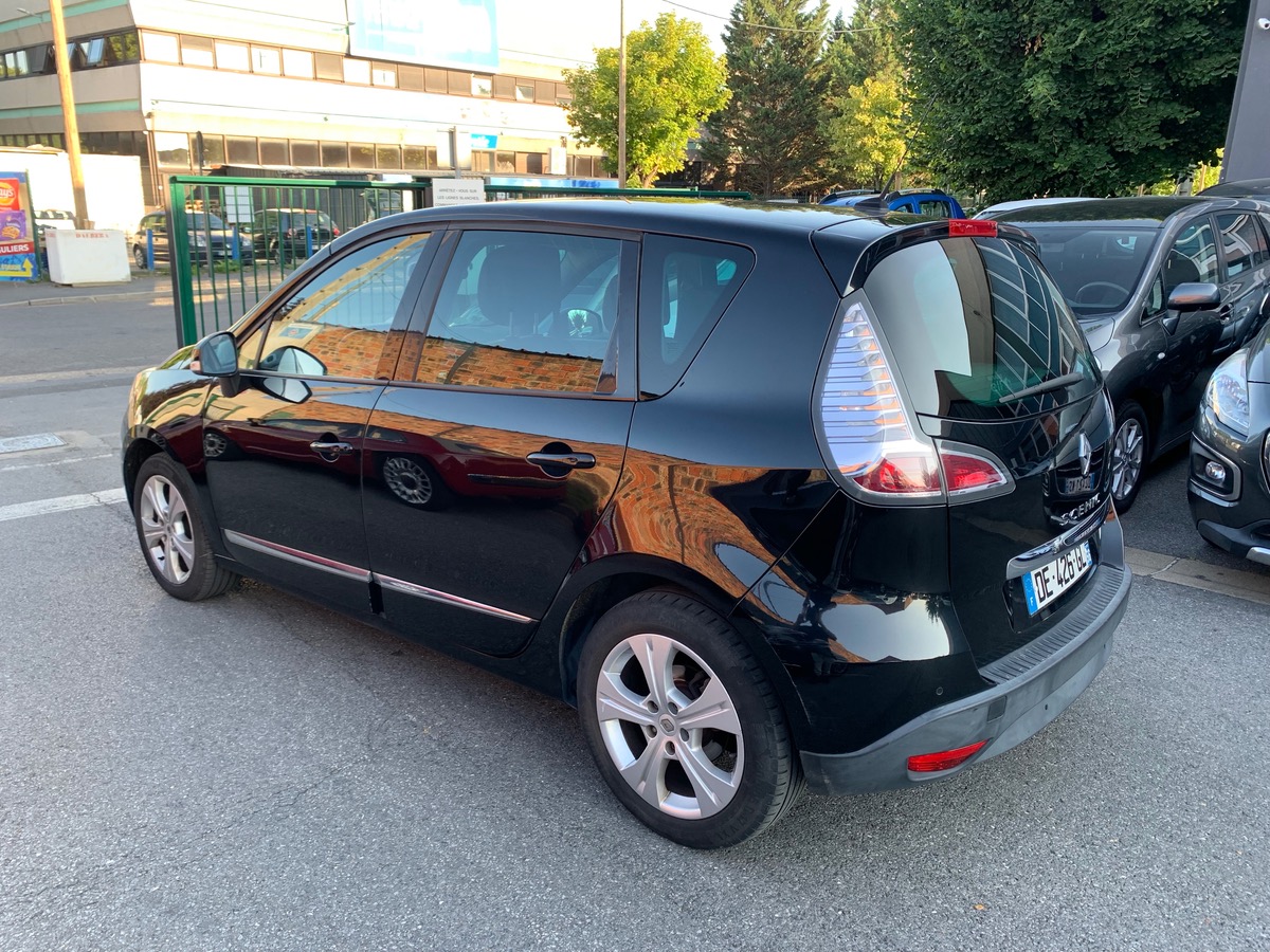 RENAULT Scenic 1.6 DCI 130 CV 1er main lounge 4XCC