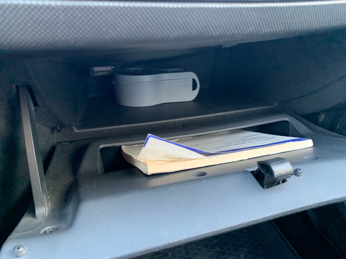 Dacia Duster 105 ch | Laureate | Bioethanol | Roue secours | Climatisation | Radio mono-CD MP3