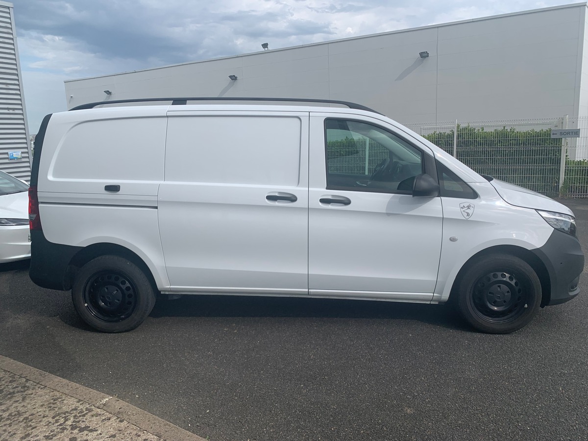 Mercedes-Benz Vito Fg 163 | Compact | TVA Récupérable | 4X4 | Apple car Play | Caméra recul | Attelage