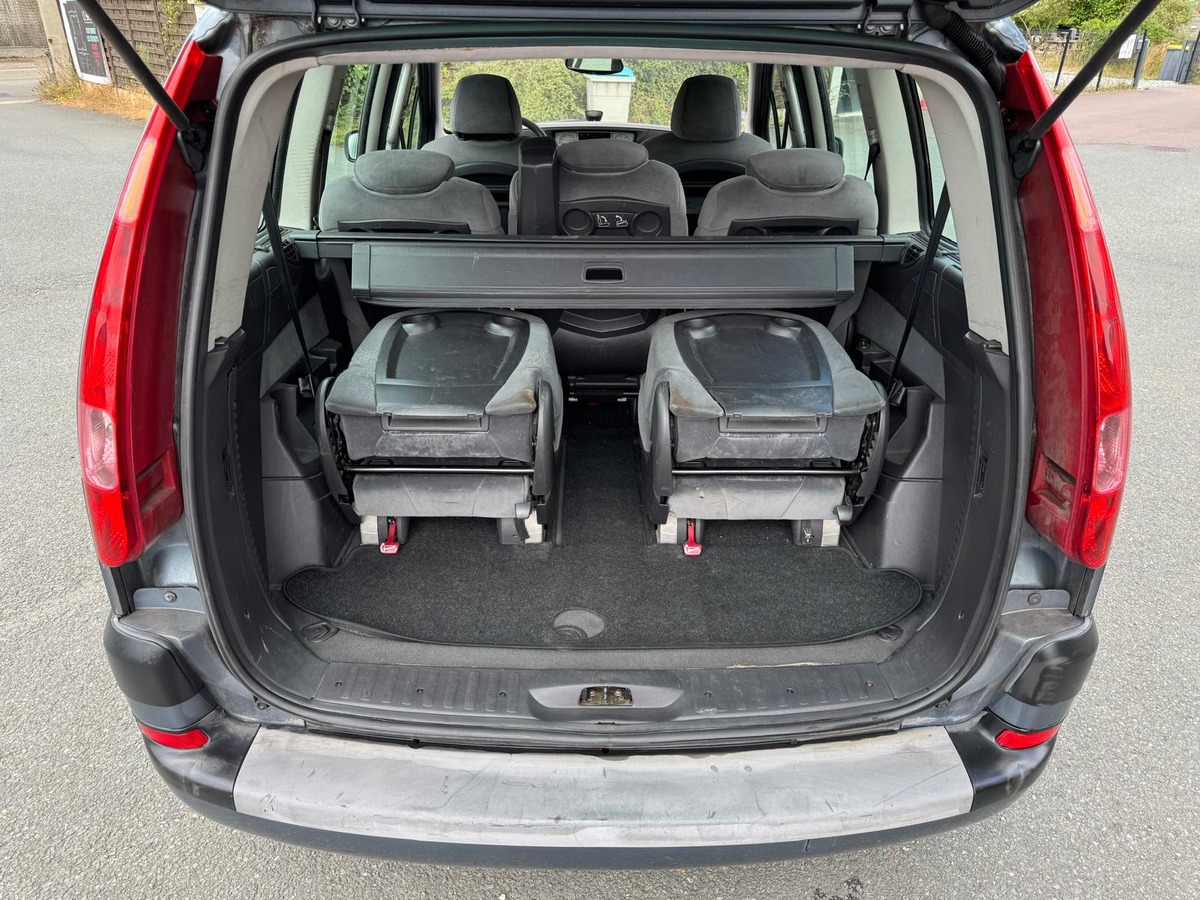 Citroën C8 2.0 HDI 120- 7 Places- Distribution neuve
