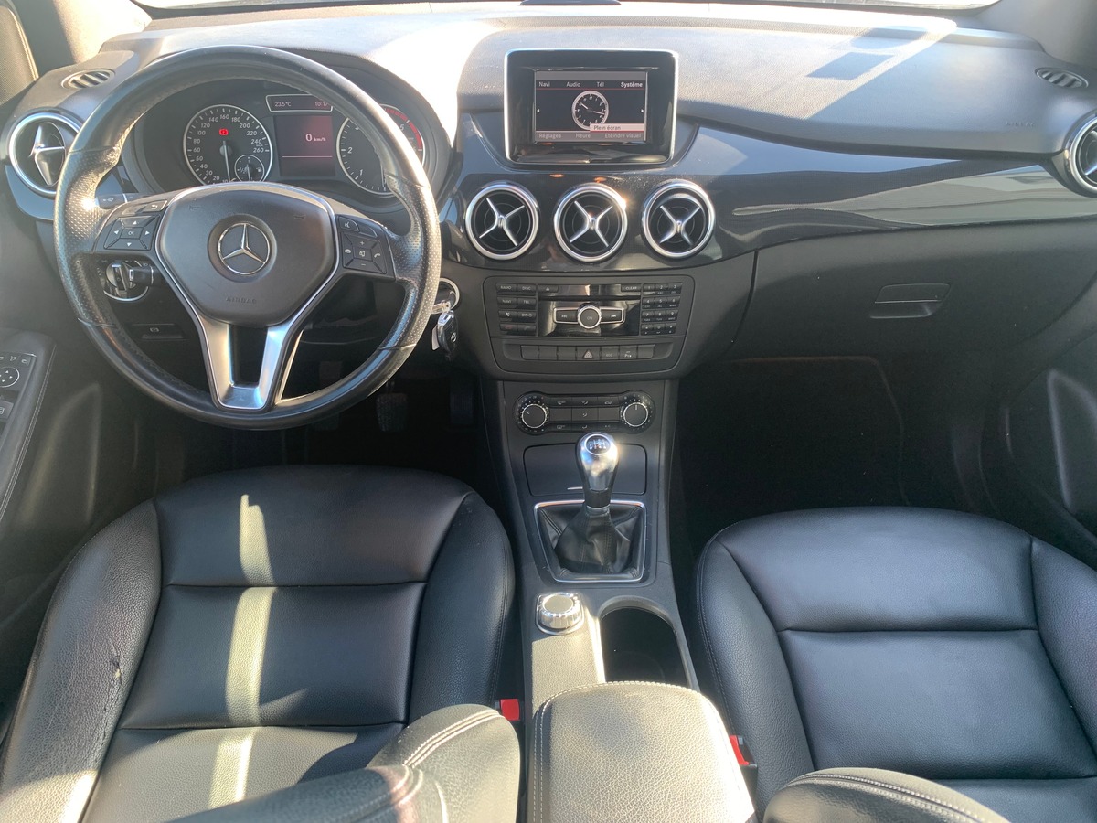 Mercedes-Benz Classe B 136 | Design | Toit ouvrant panoramique | Caméra | Cuir | Régulateur vitesse