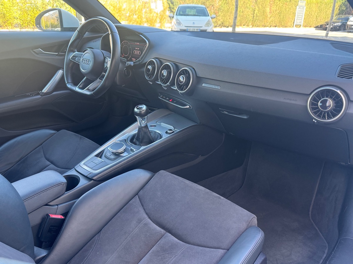 Audi TT 2.0 TFSI S LINE 230