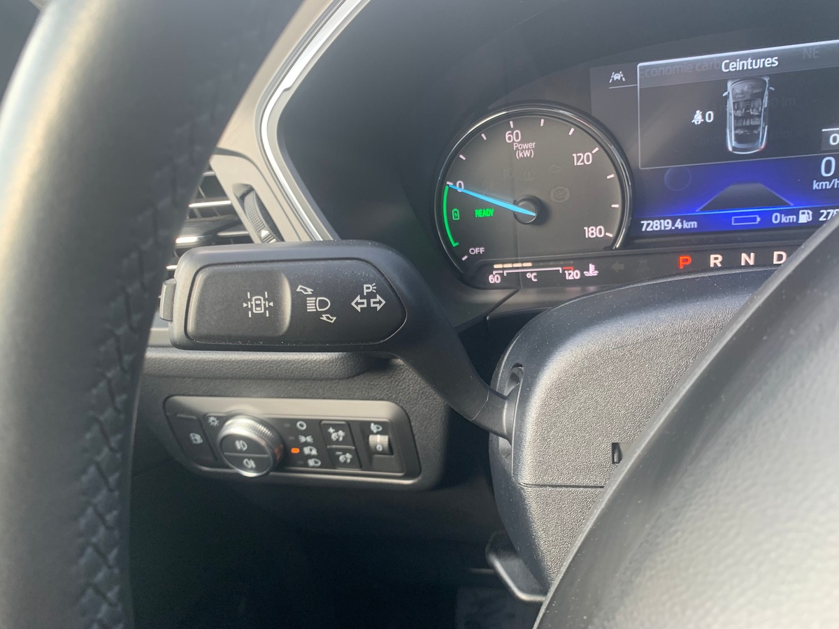 Ford Kuga 225 ch | 2.5 PHEV | Titanium | Apple car Play | Radar de stationnement avant et arriére