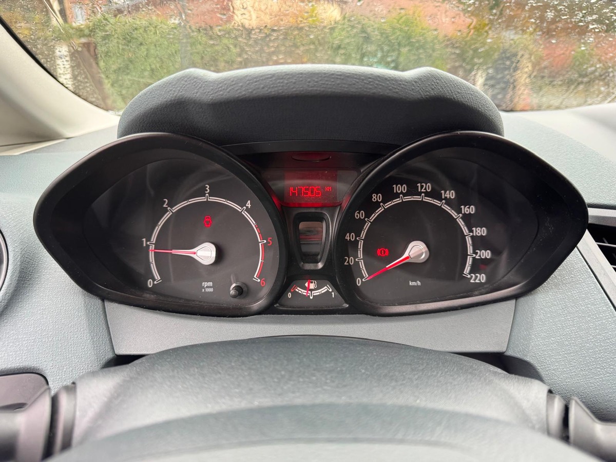 Ford Fiesta 1.4 TDCi 68 Ambiente - Révisée - Garantie