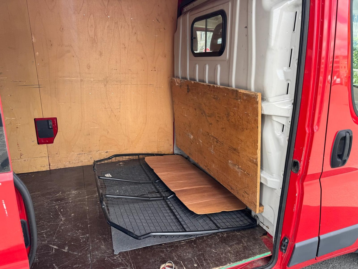Peugeot Boxer II 3.0 HDI 180cv pack clim L3H2 vitré - Deuxième main - Boite manuelle