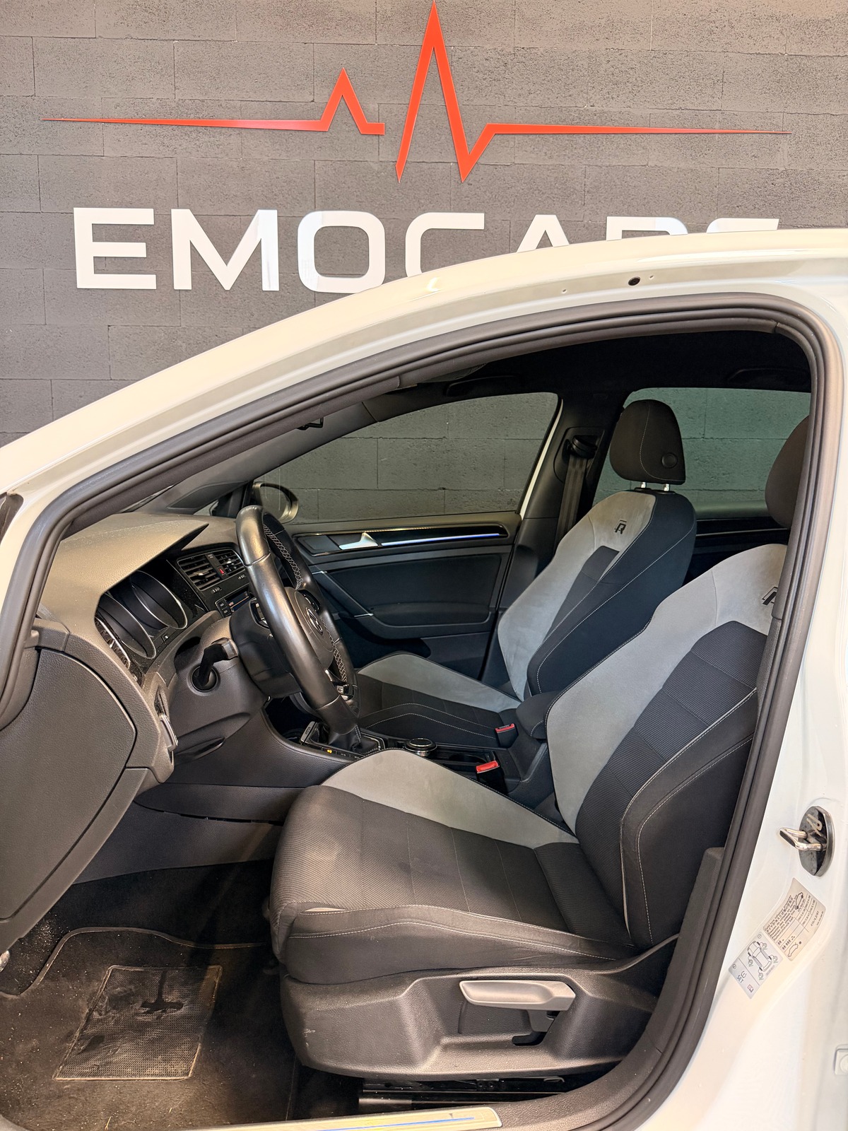 Volkswagen Golf 7 R 300 4 MOTION