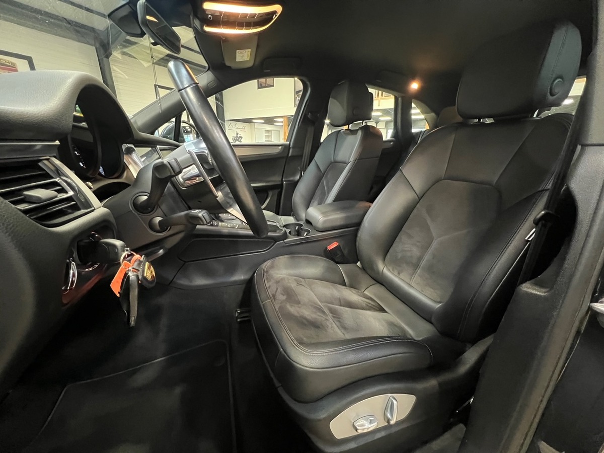 Porsche Macan (2) 2.0 245 PDK7