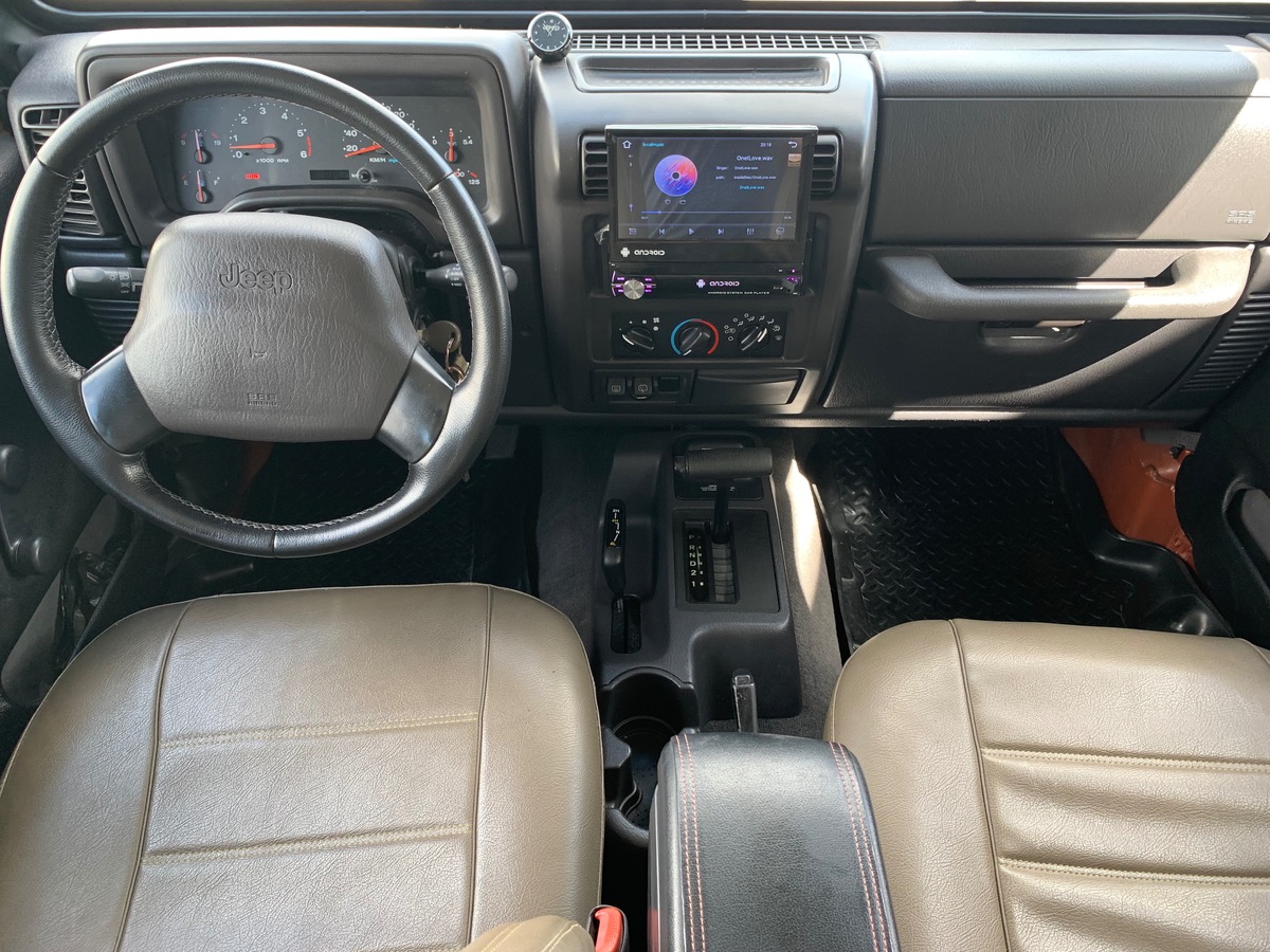 Jeep Wrangler 4WD | 177 ch | Reprogammation éthanol | Boite auto | Climatisation | Marchepieds