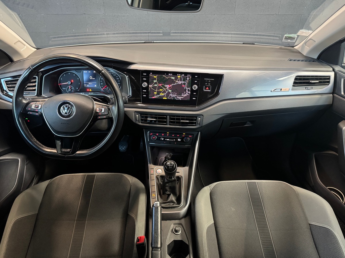 Volkswagen Polo VI 1.0 TSI 95 COPPER LINE 1ERE MAIN
