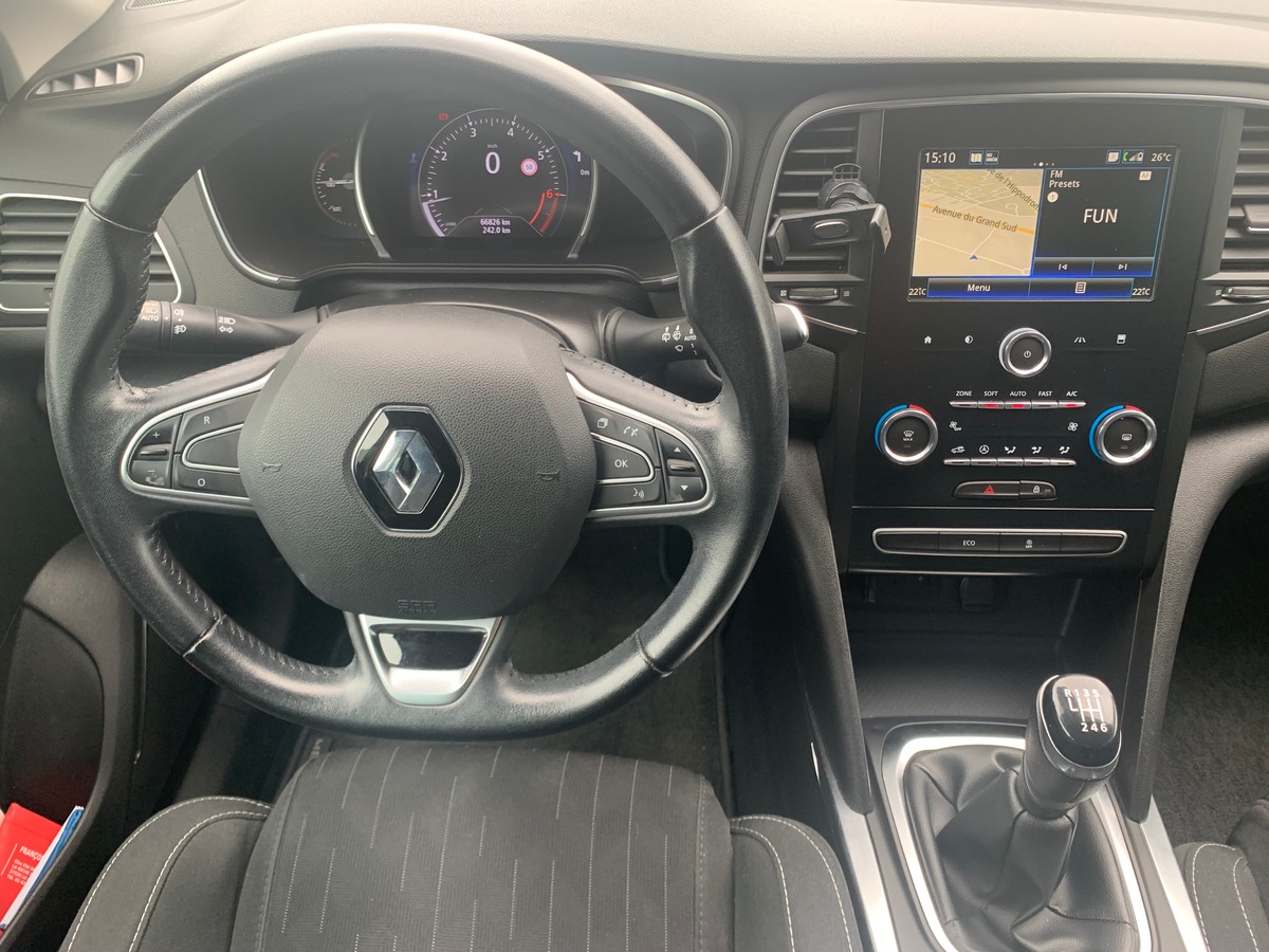 RENAULT Megane IV 100 chevaux | Limited | Caméra de recul | Régulateur de vitesse | GPS | Bluetooth