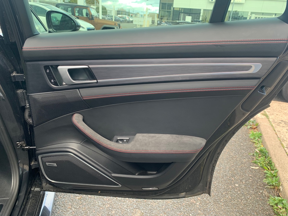 Porsche Panamera Sport Turismo GTS | V8 460 CH | BOSE | Toit panoramique | Garantie 1 AN AGIR *