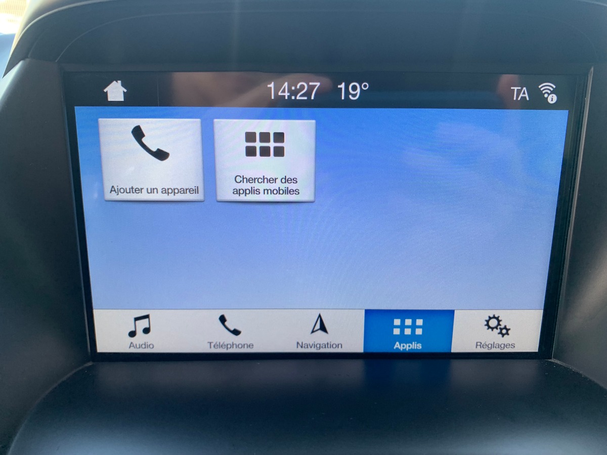 Ford Kuga 120 chevaux | St-Line | Caméra de recul | Attelage | GPS | Coffre assisté électriquement